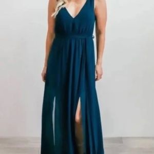 Baltic Born Hera Maxi Dress in Peacock V Neck Chiffon
Belted S